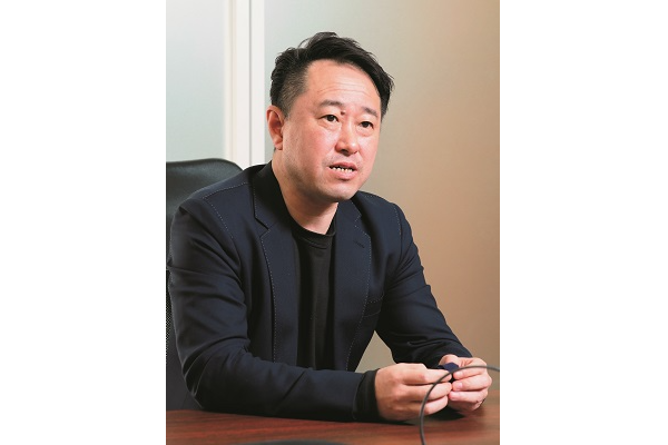 「経営は自由だ。こうあるべきなど何もない」―佐野健一(ビジョン社長兼CEO)