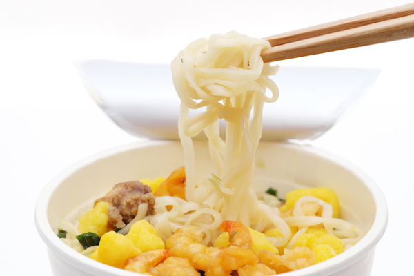 チキンラーメンから60年 インスタントラーメンが世界を席巻した理由
